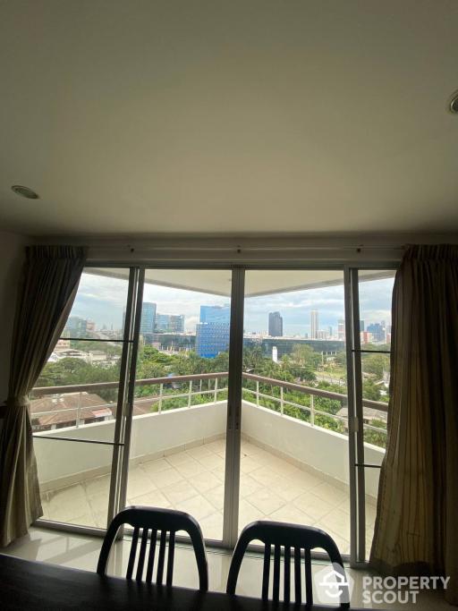 3-BR Apt. near MRT Queen Sirikit National Convention Centre