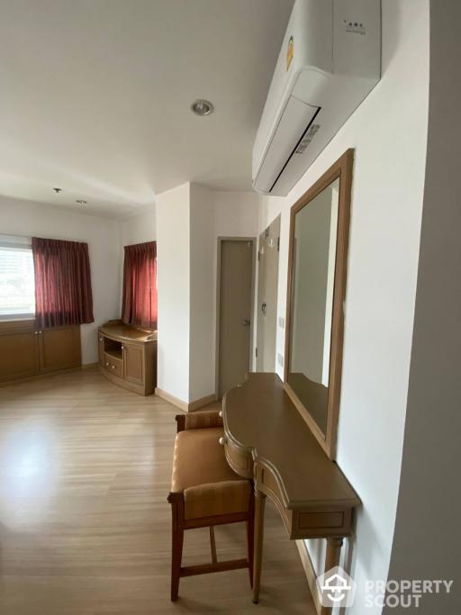 3-BR Apt. near MRT Queen Sirikit National Convention Centre