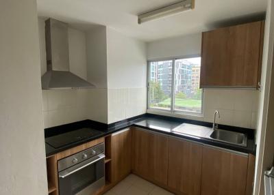 3-BR Apt. near MRT Queen Sirikit National Convention Centre