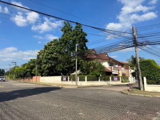 Sriracha detached house for sale, large house, The Boulevard, Sriracha, Nong Yai Bu, Surasak, Chonburi.