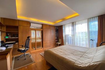 A large unit with 2 bed for sale in Chang Klan, Muang Chiang Mai
