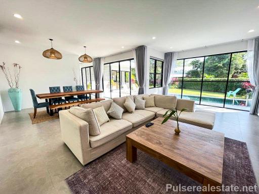 Standalone Pool Villa for Sale in Si Sunthon - 5 km to Boat Avenue & Porto de Phuket