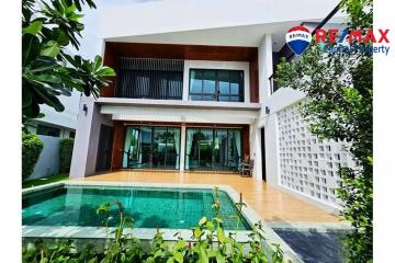 Pool villa in a good location, next to Huai Yai Road