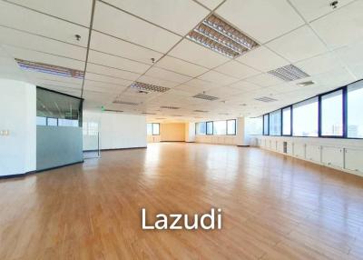 380 SQ.M Office At Charn Issara Tower 1