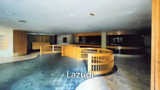 717 SQ.M Retail space for rent in Bangrak