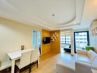 Condo for Sale at TRAMS Condominium