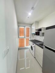 Condo for Sale at Life Ratchadapisek