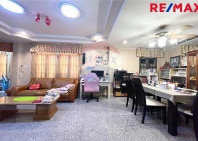 150 Sqm., 3 Beds House listed for ฿ 4,900,000.