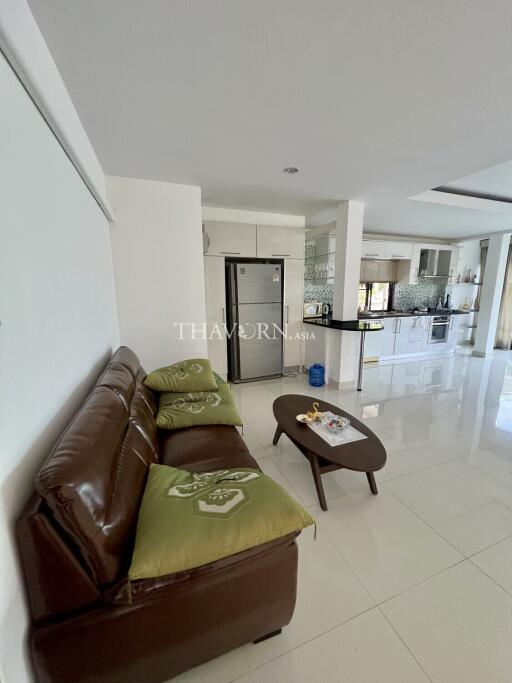 บ้าน ขาย 3 ห้องนอน 1000 ตร.ม. ที่ดิน 350 m² ใน  Baan Dusit, Pattaya