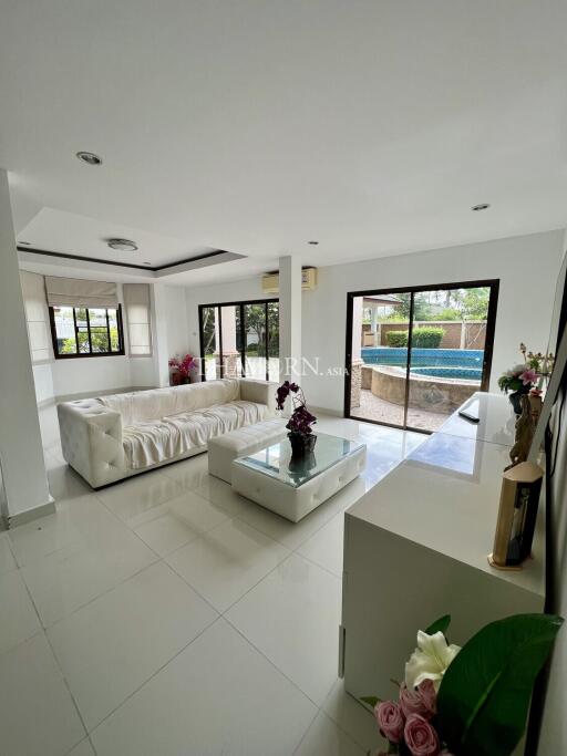 House For sale 3 bedroom  with land 350 m² in Baan Dusit, Pattaya