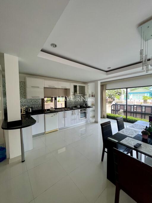 House For sale 3 bedroom 1000 m² with land 350 m² in Baan Dusit, Pattaya