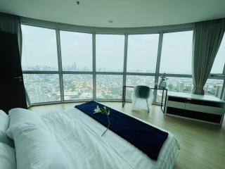 1-bedroom high rise condo for sale close to Phra Khanong BTS station