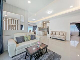 176 ตรม., 3 ห้องนอน บ้าน ราคา ฿ 5,300,000