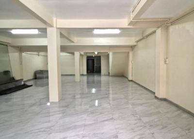 Commercial for Rent in Din Daeng