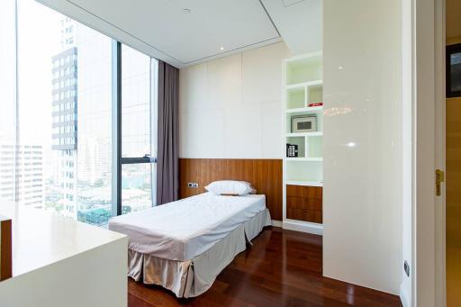 For SALE : MARQUE Sukhumvit / 2 Bedroom / 3 Bathrooms / 127 sqm / 50000000 THB [11119338]