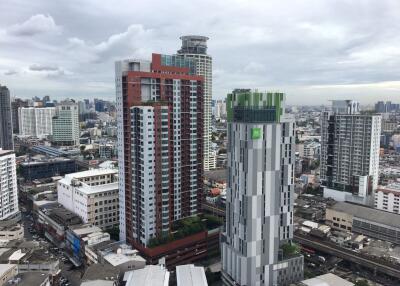 2 bed Condo in Life Sukhumvit 48 Phra Khanong Sub District C020533