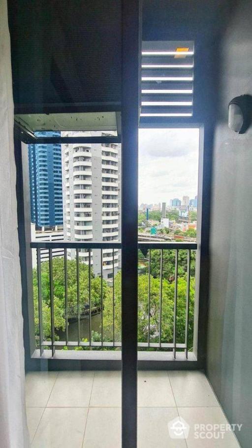 1-BR Condo at Life One Wireless near BTS Phloen Chit (ID 426902)