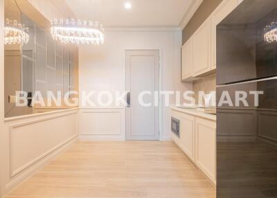 Condo at RHYTHM Charoenkrung Pavillion for sale