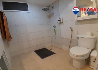 Hot deal !! 2 Bedrooms for Sell in Pingpha condo