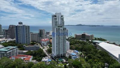 1 Bedroom Condo in Sky Residences Pratumnak C011260