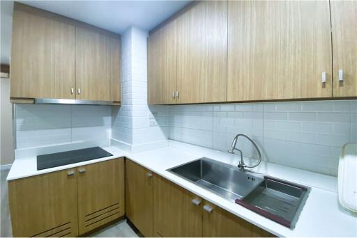 Spacious Apartment in Prime Sukhumvit 3 - 3 Beds, 2 Baths, 170 Sqm