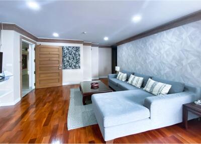 Spacious Apartment in Prime Sukhumvit 3 - 3 Beds, 2 Baths, 170 Sqm - 920071001-12461