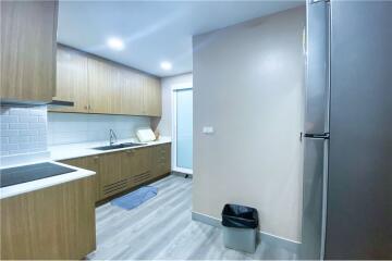 Spacious Apartment in Prime Sukhumvit 3 - 3 Beds, 2 Baths, 170 Sqm