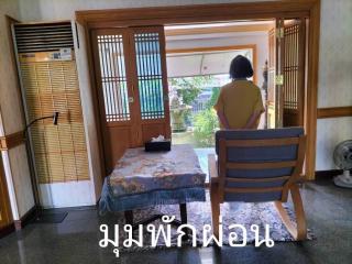 4-bedroom house in compound for sale on Ramkhamhaeng 164