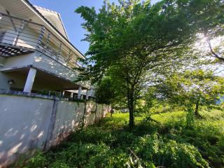 Nestled near Suthep Subdistrict Municipality and Rumpaeng Temple, this 265 sqw. the land boasts an optimal location for your investment. 10.335M THB