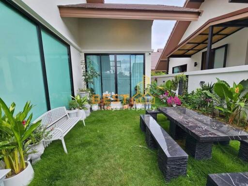 2 Bedrooms Villa / Single House in The Maple Huay Yai H011467