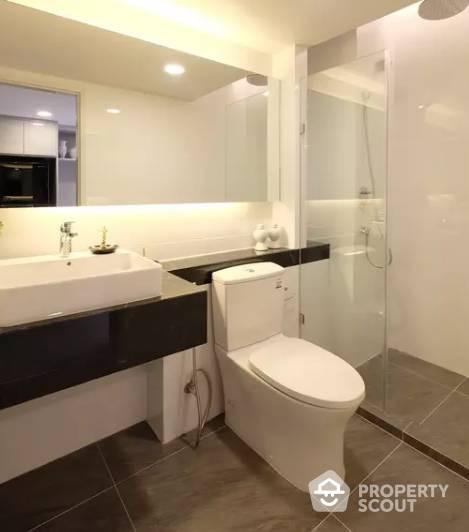 1-BR Condo at Knights Bridge Space Rama 9 near MRT Phra Ram 9