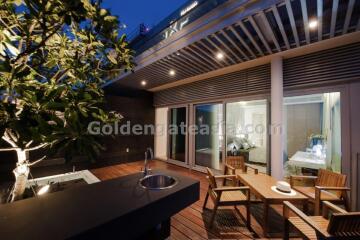 Spectacular 2-Bedrooms Duplex overlooking Lumphini Park - 185 Rajadamri