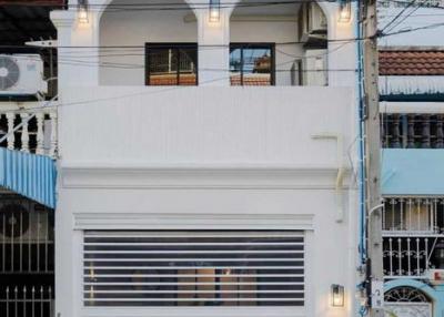 For Sale Bangkok Town House Charoen Krung Bang Kho Laem