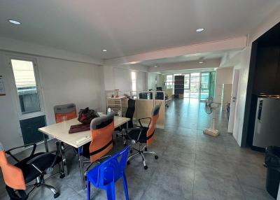 For Rent Bangkok Home Office with Warehouse Sukhumvit BTS Punnawithi Phra Khanong