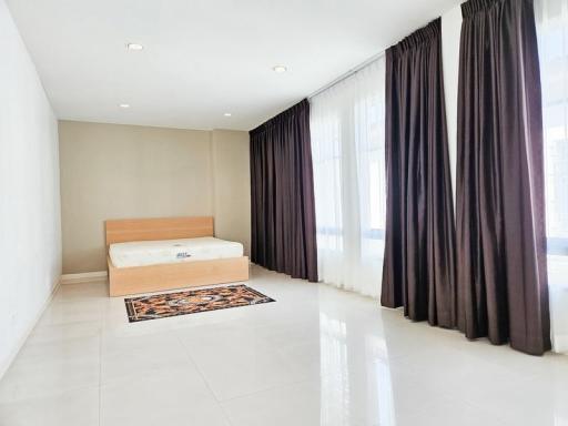 For Rent Bangkok Town House Baan Klang Krung Grande Vienna Rama 3 Rama 3 Yan Nawa