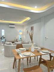 For Sale Bangkok Town House Sukhumvit BTS Phra Khanong Watthana