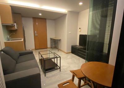 1-BR Condo at Socio Ruamrudee