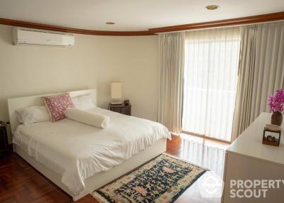 4-BR Apt. near BTS Phrom Phong