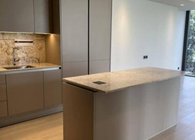 2-BR Apt. near BTS Chit Lom