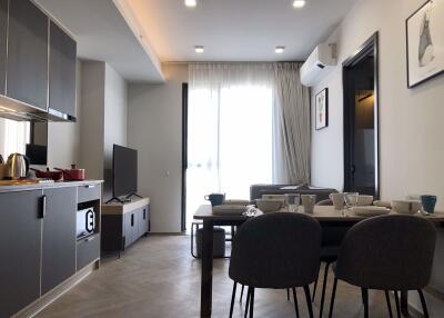 2 bed Condo in Chapter Chula-Samyan Si Phraya Sub District C020547