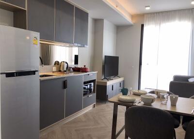 2 bed Condo in Chapter Chula-Samyan Si Phraya Sub District C020547