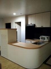 2 bed Condo in Asoke Place Khlong Toei Nuea Sub District C020544