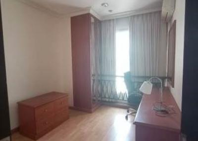 3 bedroom condo for rent at CitiSmart Sukhumvit 18