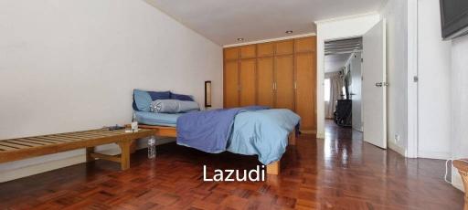 2 Beds 2 Baths 140 SQ.M. Bangsaray Condominium