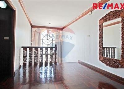 300 Sqm., 4 Beds Townhouse listed for ฿ 13,000,000.