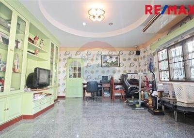 300 Sqm., 4 Beds Townhouse listed for ฿ 13,000,000.