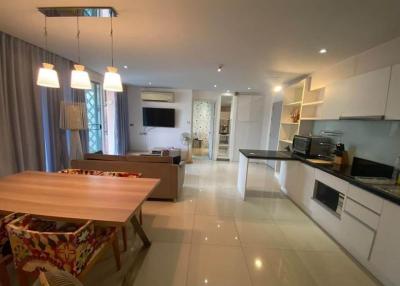 2 Bedrooms Condo With Pool View In Atlantis Resort Jomtien Pattaya For Sale