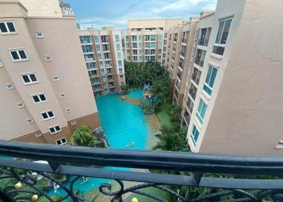 2 Bedrooms Condo With Pool View In Atlantis Resort Jomtien Pattaya For Sale