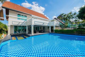 3 Bed House For Sale In North Pattaya - The Boltons