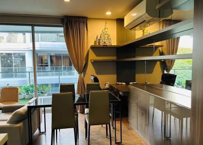 For RENT : Q Prasarnmit / 2 Bedroom / 2 Bathrooms / 73 sqm / 38000 THB [R12221]